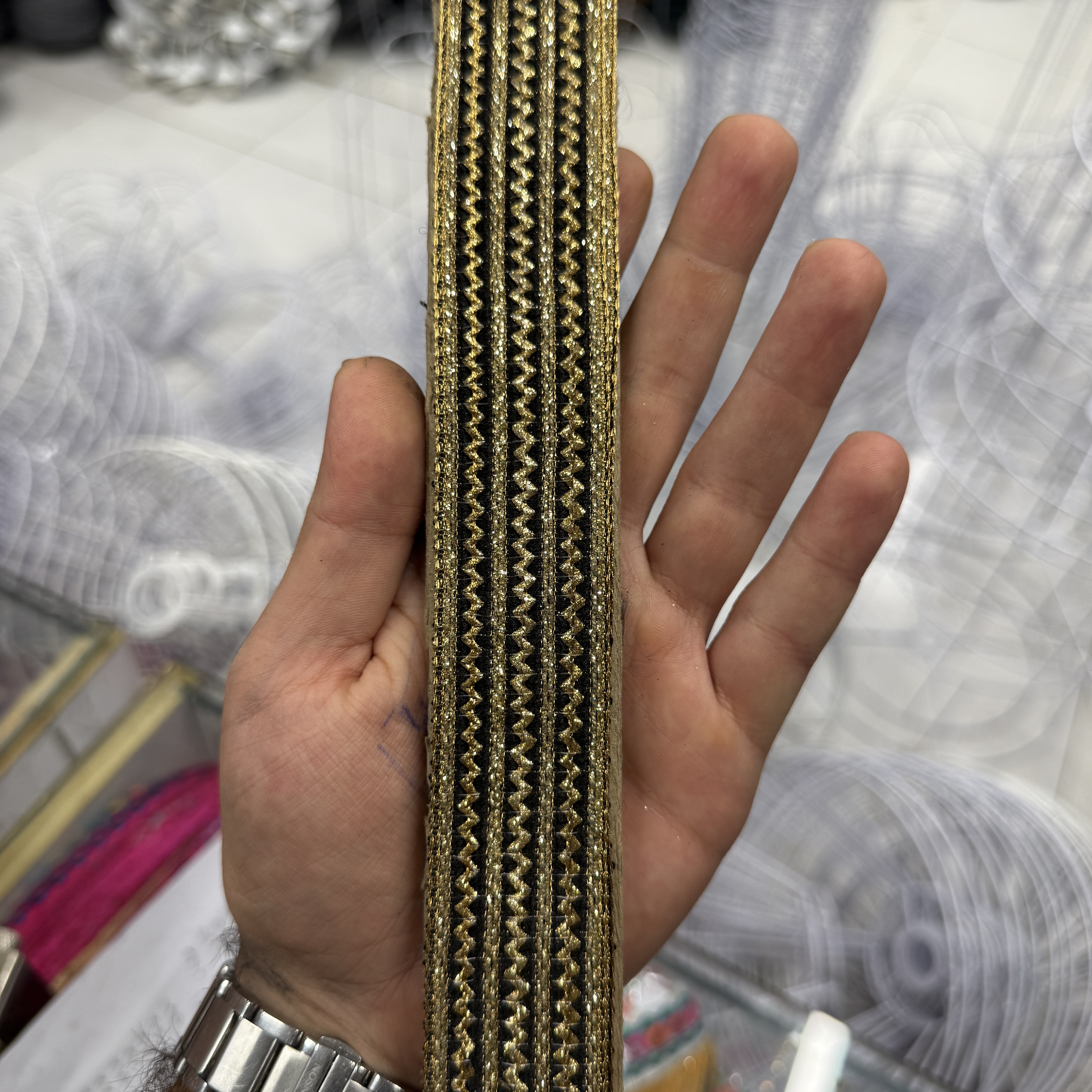 نوار -خرجکار -دو لبه-طلایی-هندی-سه سانت